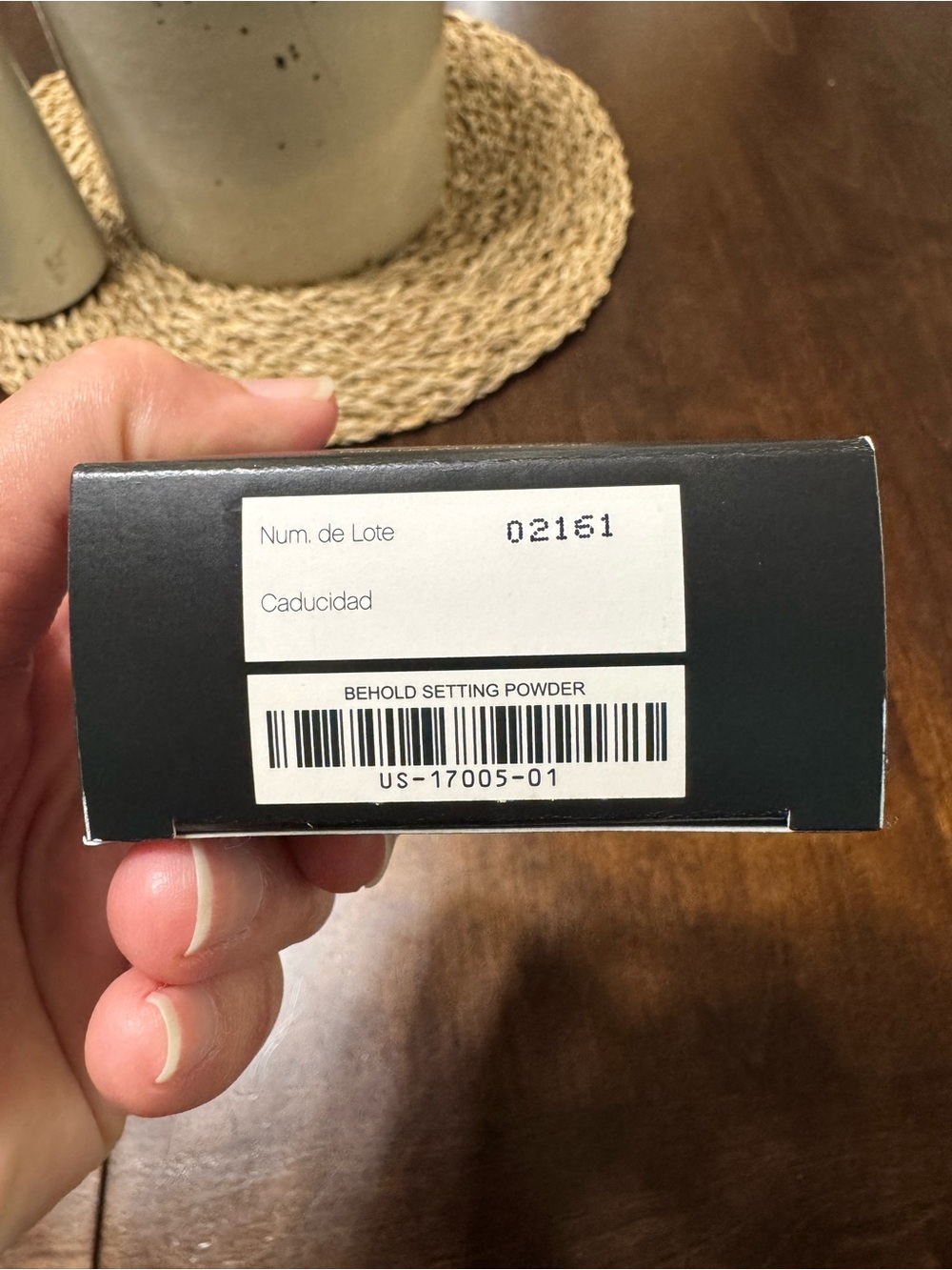 Younique Touch Behold Translucent Setting Powder New in Box - Picture 4 of 4